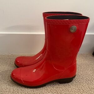 UGG Women's Glossy Red Winter Boots